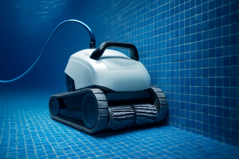 robot limpiafondos y paredes piscina